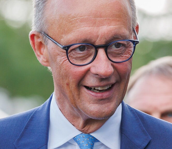 Мерц погодився дати доступ до російських активів, заморожених у Німеччині