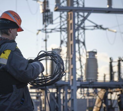 Через обстріли енергетики без світла залишаються люди у трьох областях