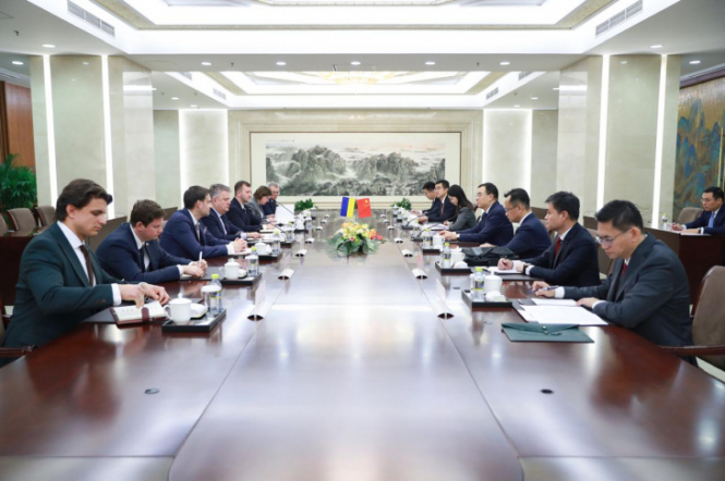 Україна та Китай провели політичні консультації