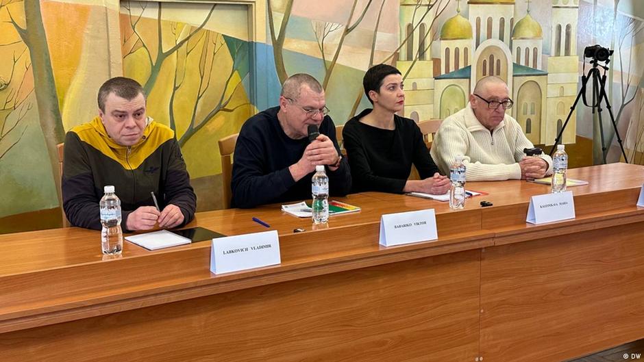 Звільнені білоруси подякували українцям за підтримку