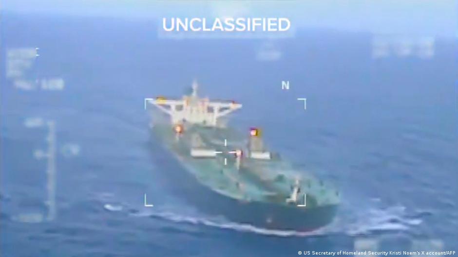 ЗМІ: США захопили вже третій танкер із венесуельською нафтою