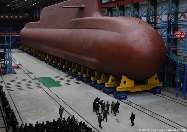 КНДР похизувалась першою ядерною субмариною