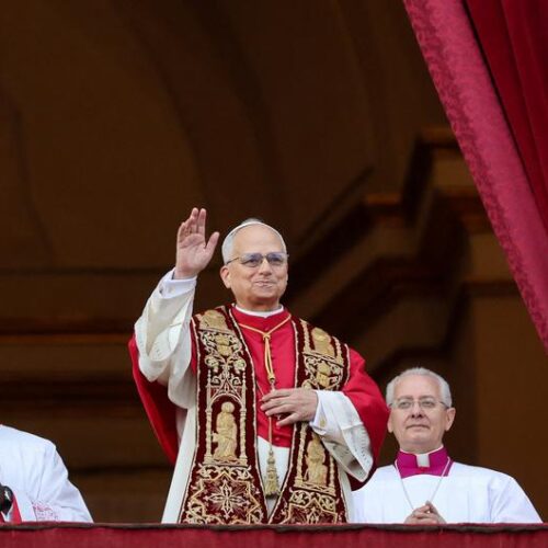 Папа Римський Лев XIV закликав РФ і Україну почати діалог