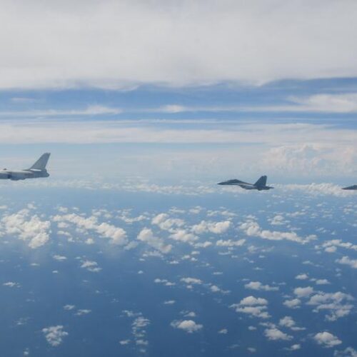 Китай розпочав масштабні військові навчання навколо Тайваню