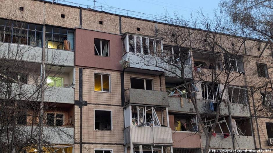 РФ вдарила балістикою по Кривому Рогу: 12 поранених