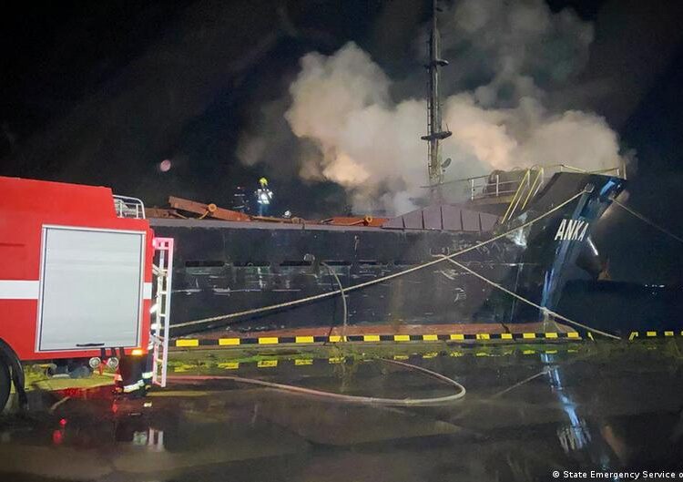 Росія вдарила балістикою по порту Чорноморська