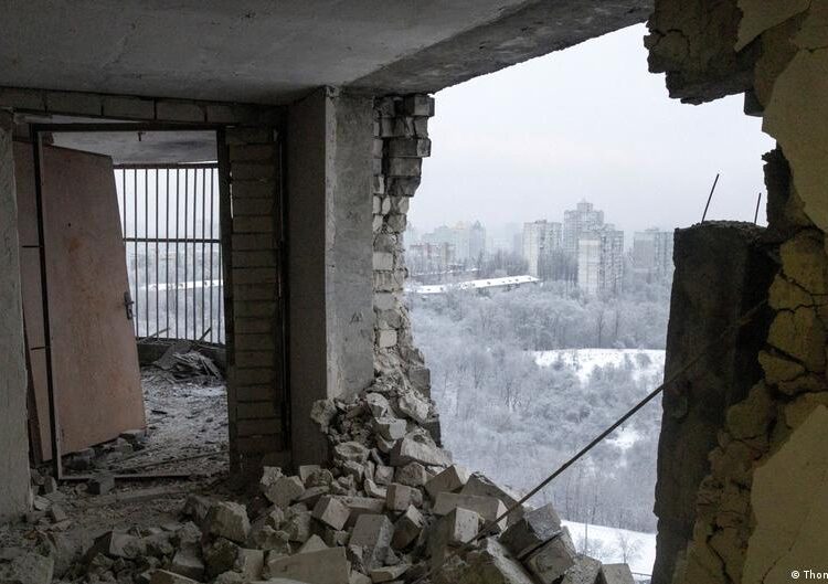 У Києві 143 будинки досі без тепла через атаки РФ і аварії