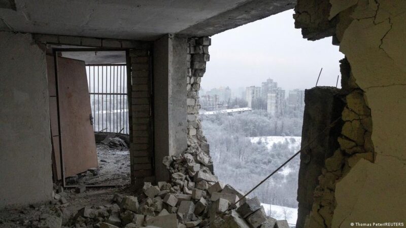 У Києві 143 будинки досі без тепла через атаки РФ і аварії