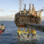 FT викрила ймовірну мережу контрабанди російської нафти на $90 млрд