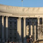 МЗС про “гроші та зброю” за “Дружбу”: Сіярто поширив брехню