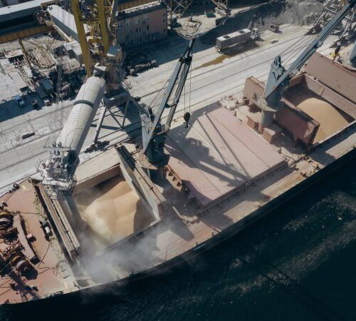 Із вересня 2023 року українським морським коридором перевезли 100 мільйонів тонн зерна