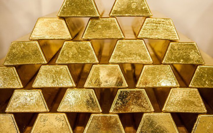 Срібло вперше в історії перевищило $100 за унцію