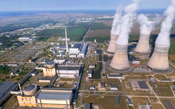 Міненерго: Через нічний удар по енергетиці на всіх АЕС вимушено знизили потужність генерації