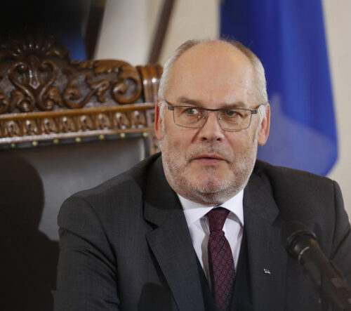 Латвія та Естонія закликають призначити європейського посланця для відновлення контактів з кремлем