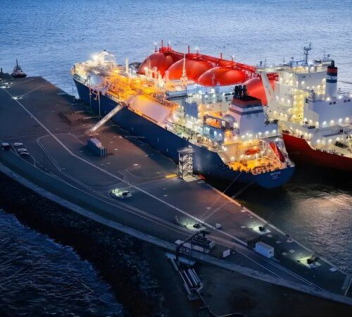 Нафтогаз вперше постачає зріджений газ через німецький термінал у Балтійському морі