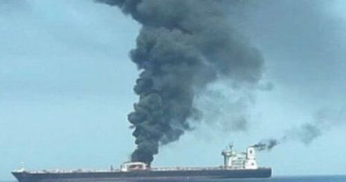 У Чорному морі поблизу Туреччини вибухнув танкер тіньового флоту рф