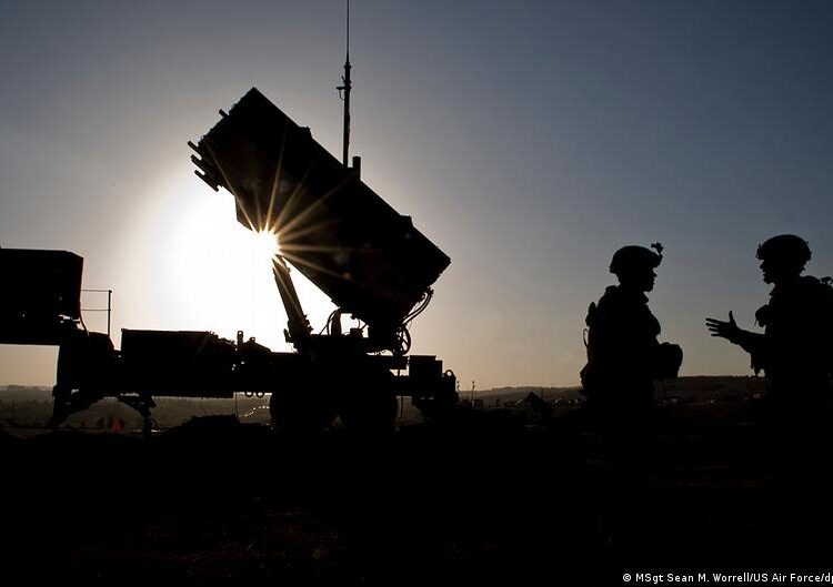 Німеччина оплатить кілька сотень ракет до Patriot для Києва