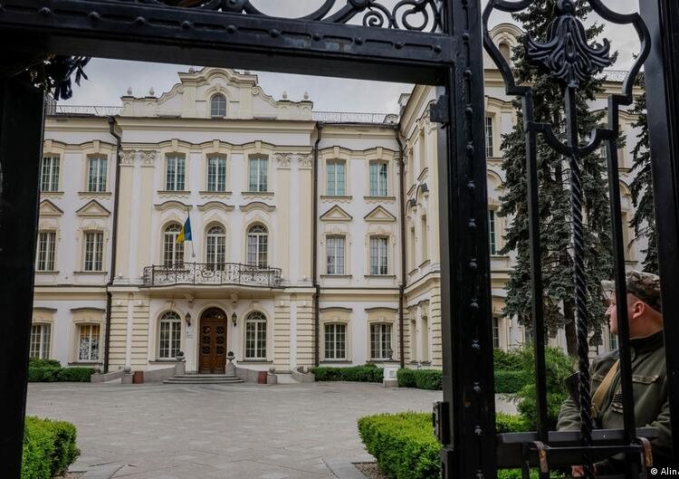 Корупція у Верховному суді: 4 суддям повідомили про підозри
