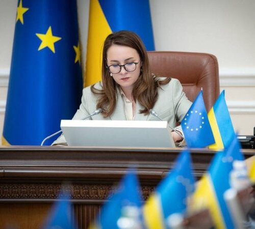 Уряд збільшує фінансування оборони та безпеки у проєкті бюджету-2026, – Свириденко