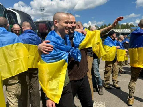 Україна повернула з російського полону 185 військових та одного цивільного