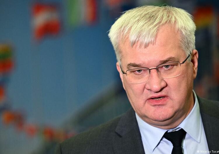 Уникнути ескалації: Сибіга поговорив з очільником МЗС Ірану