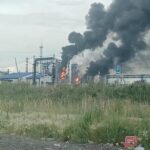 ЗМІ: В Уфі після атаки дронів пожежа на НПЗ