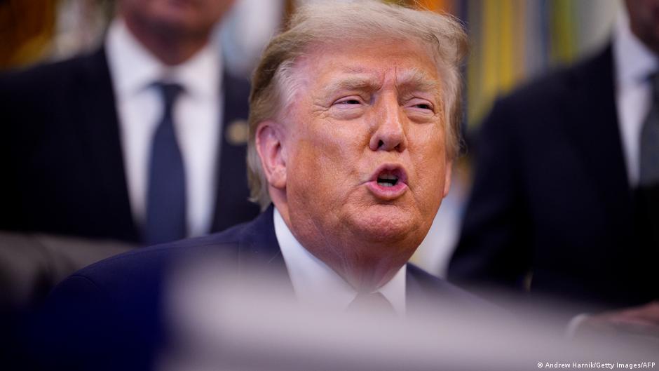 Трамп передумав брати збір за Ормузьку протоку