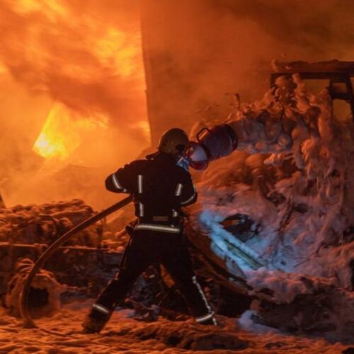 Удар армії РФ по "Новій пошті" у Сумах: загинули троє водіїв
