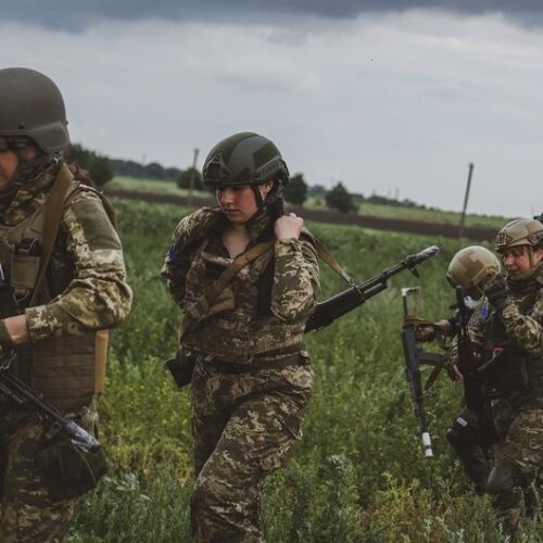 Комітет з нацбезпеки: Мобілізацію жінок Рада не розглядає