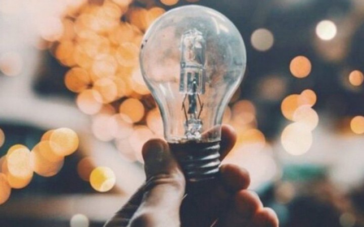 Завтра в Україні відключень світла не буде
