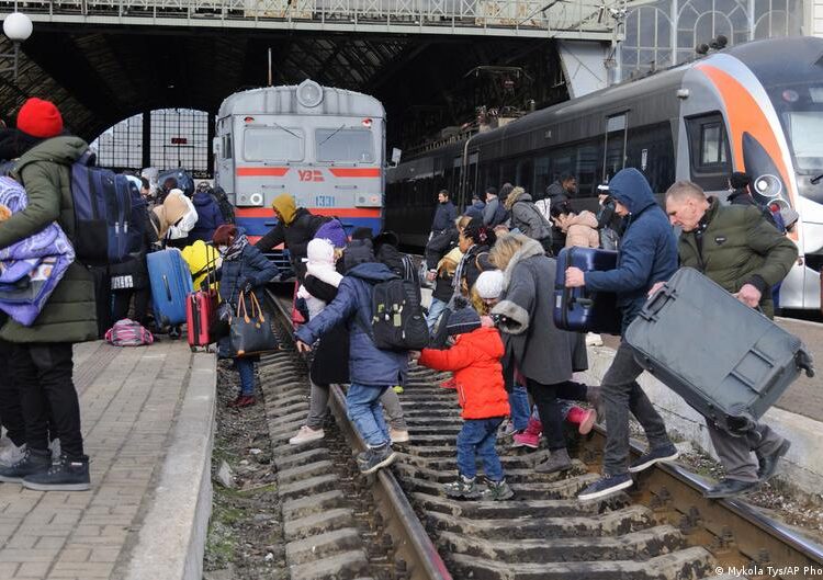 8,4 млн покинули Україну через агресію Росії - омбудсмен