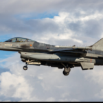 На фронті розбився F-16: пілот катапультувався і вижив