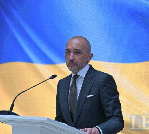 НБУ значно збільшив ліміти по картках на купівлю та зняття валюти