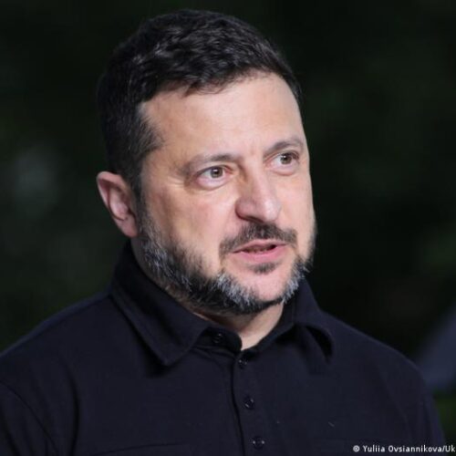 Зеленський заявив, що РФ двічі прагнула атакувати його літак