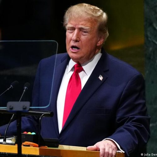 Після погроз Трампа "пеклом" США та Іран провели переговори