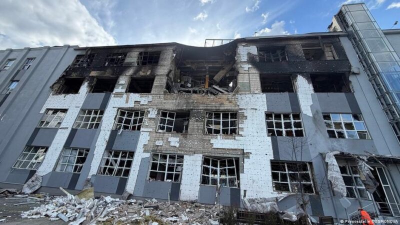 Дата-центр Cosmonova у Києві припиняє роботу після руйнувань
